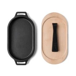 Poêle Ovale Fonte + Manche Amovible + Base En Bois - Ooni 9 Poêle Ovale Fonte + Manche Amovible + Base En Bois - Ooni -Broil King Grill Promos Boutique poele ovale fonte ooni 5060568342023 2